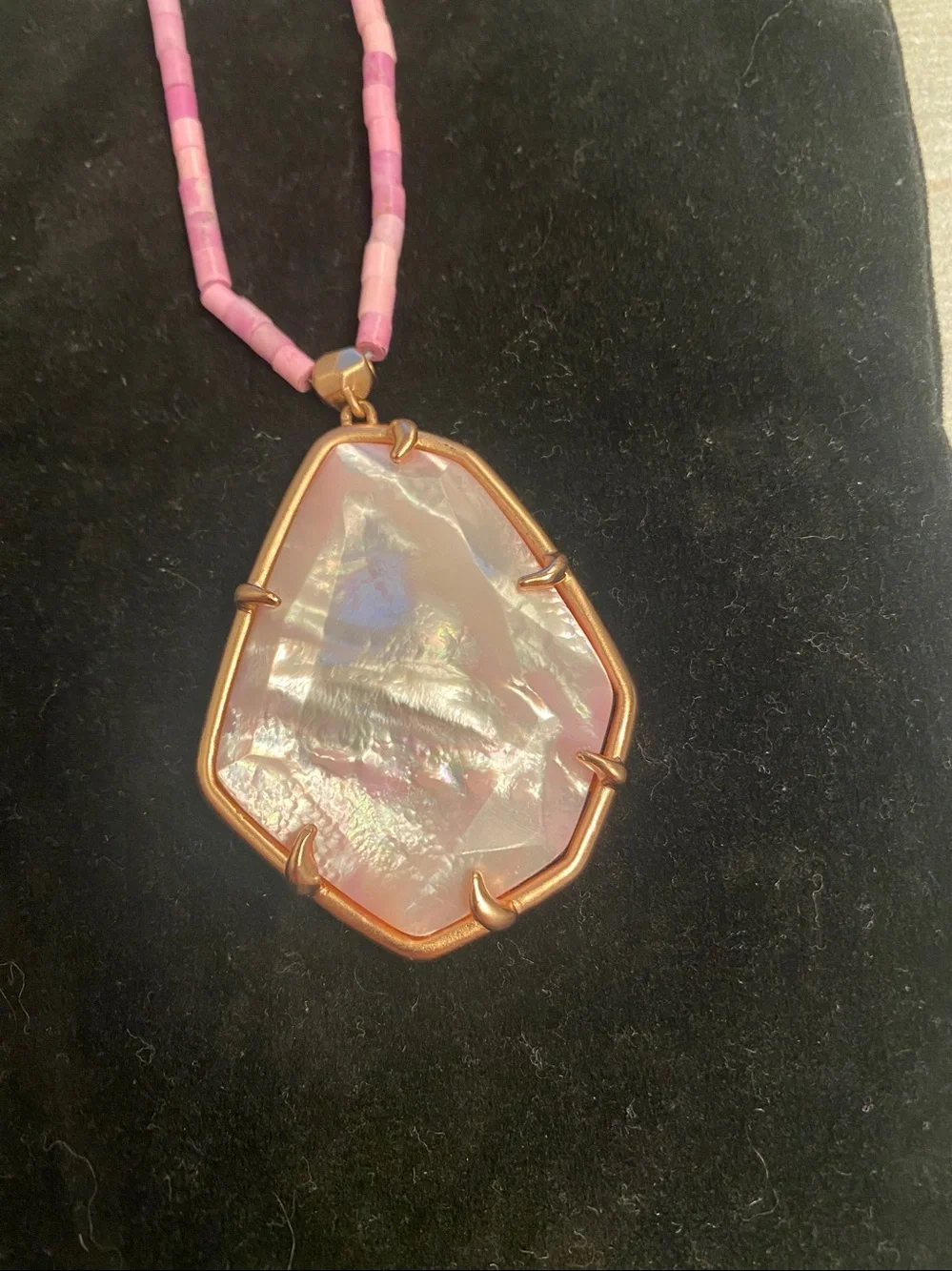 NWT Kendra Scott Beatrix rose gold beaded statement necklace.